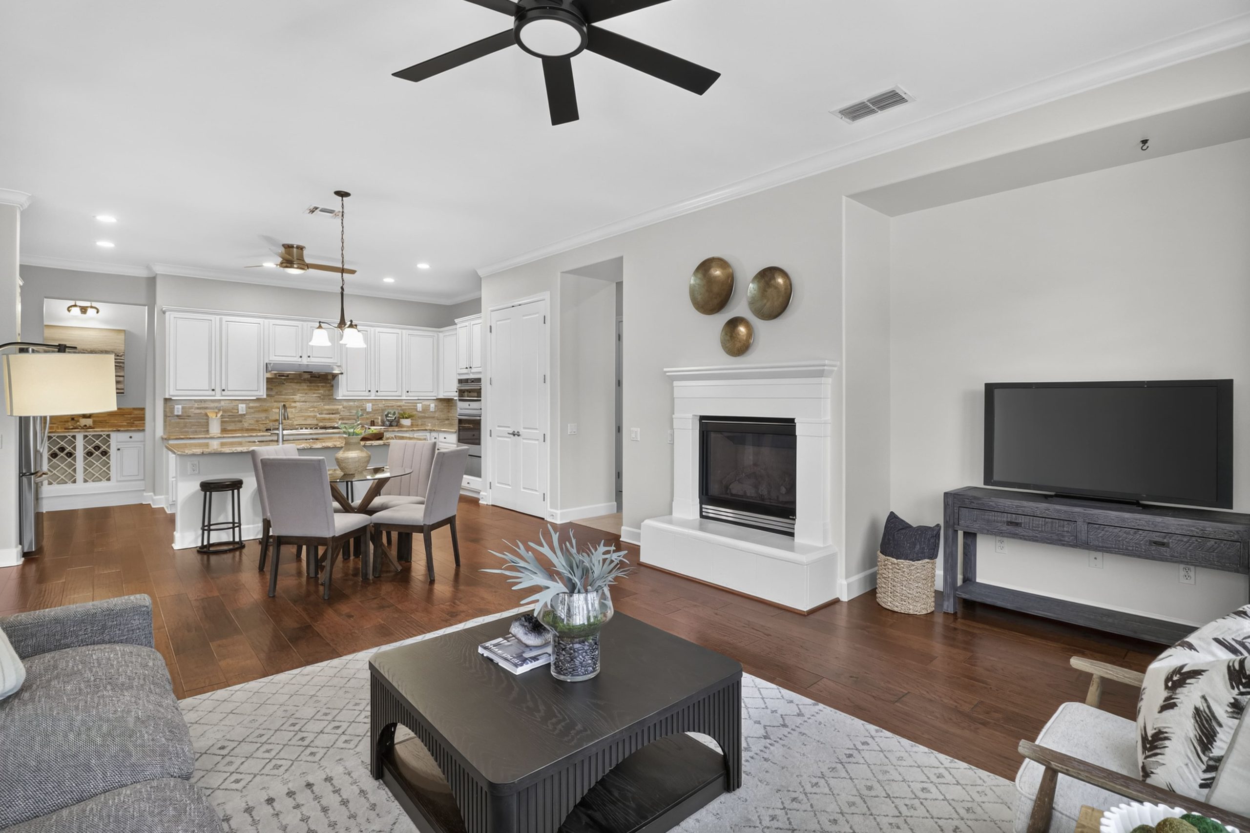 Blue Heron, Lincoln - Premiere Home Staging & Design