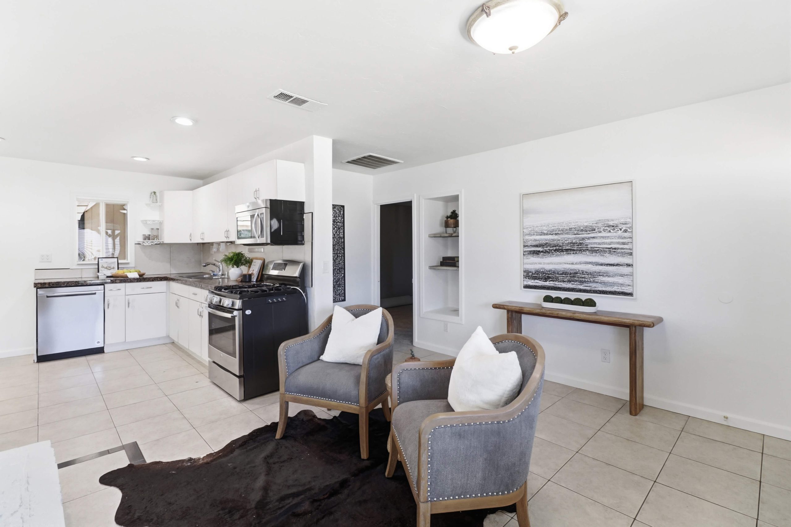 Eckerman Rd, Roseville - Premiere Home Staging & Design