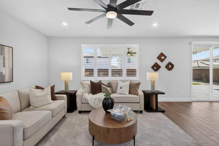 Grasscreek Dr, Roseville - Premiere Home Staging & Design