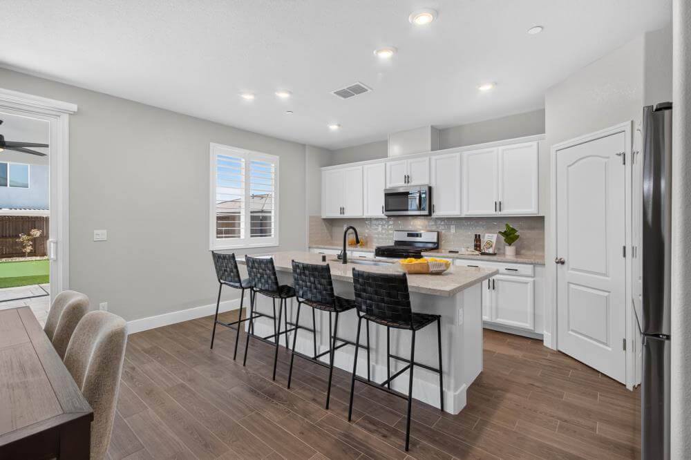 Grasscreek Dr, Roseville - Premiere Home Staging & Design