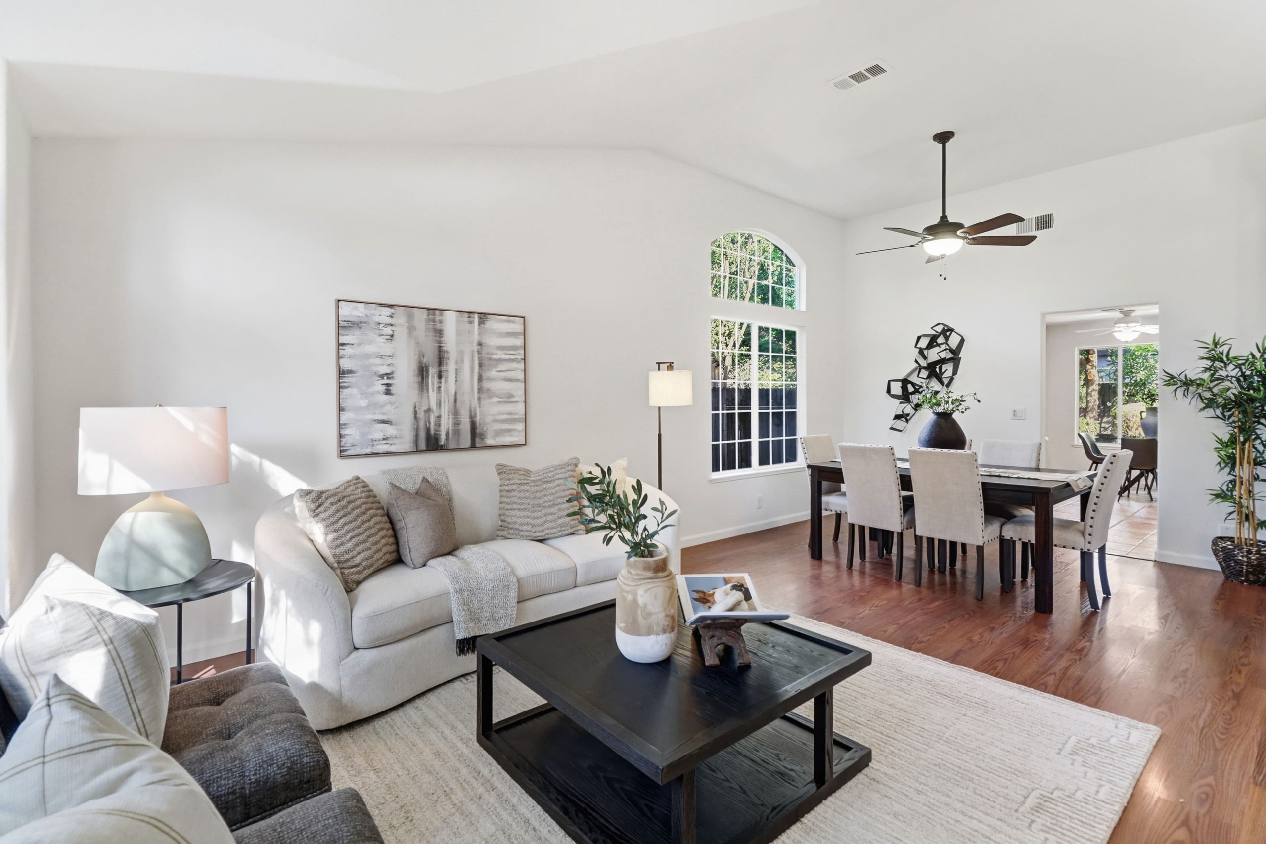 Manseau Dr, Folsom - Premiere Home Staging & Design