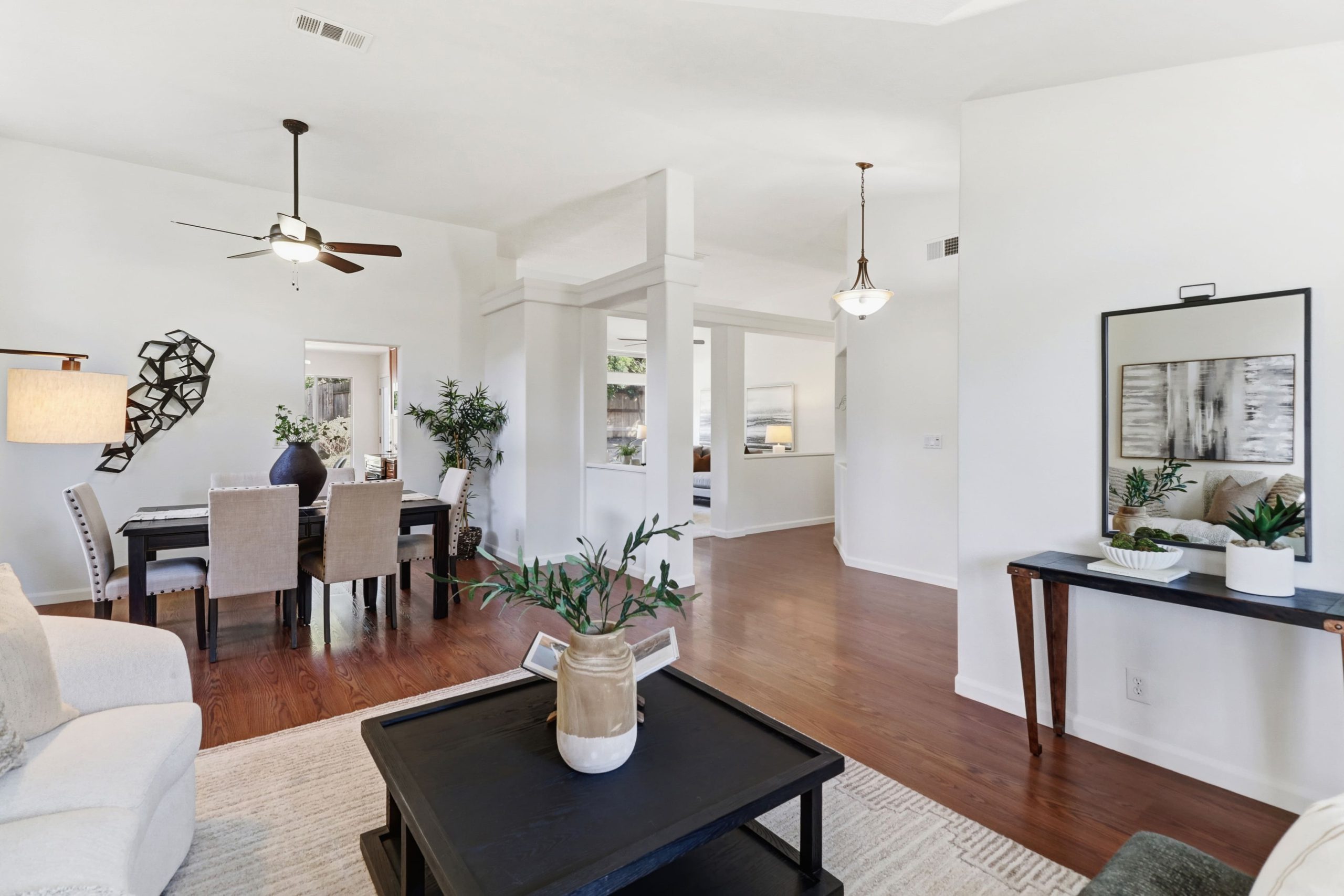 Manseau Dr, Folsom - Premiere Home Staging & Design
