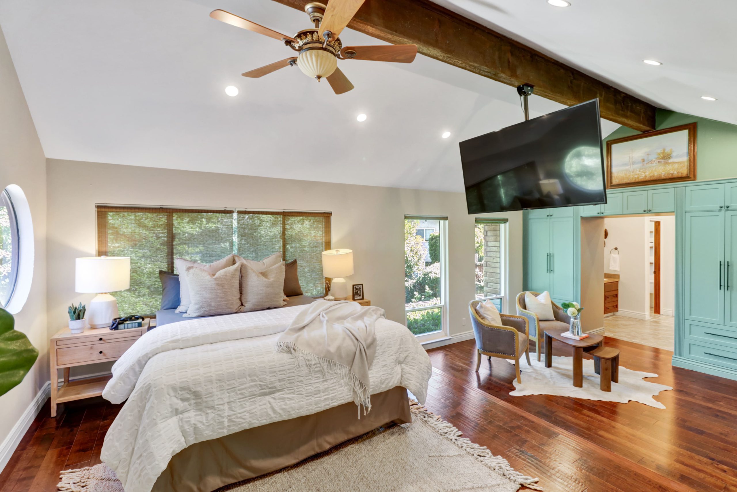 N Ravine Ln, Fair Oaks - Premiere Home Staging & Design