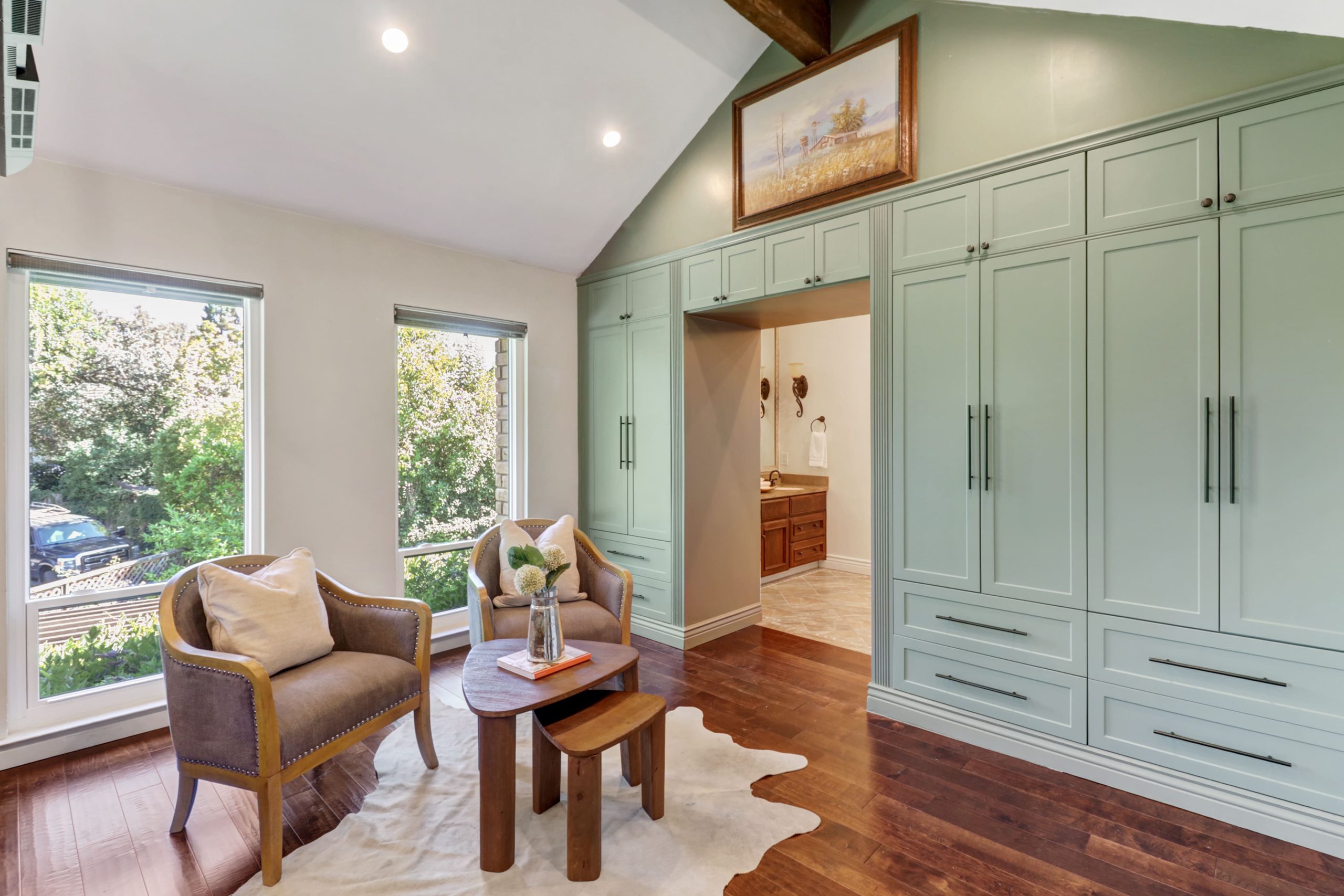 N Ravine Ln, Fair Oaks - Premiere Home Staging & Design
