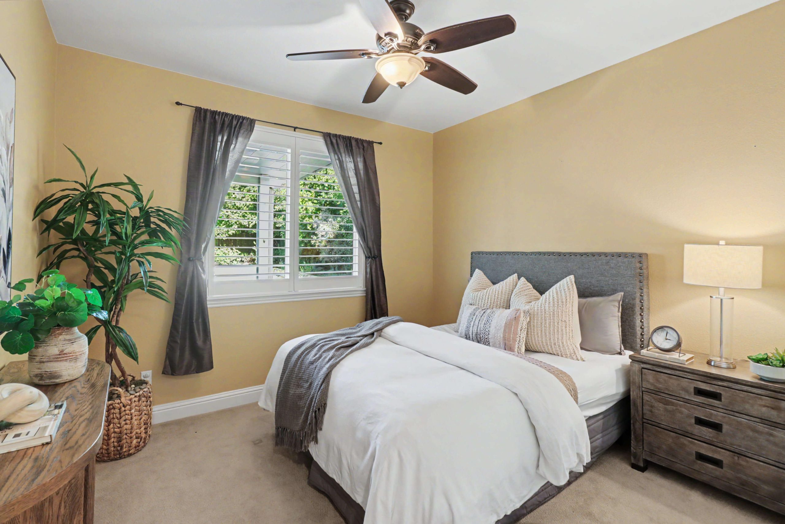 Parada Ct, Roseville - Premiere Home Staging & Design