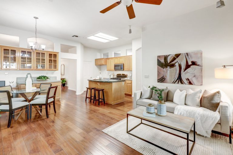 Paradise View Ct, Roseville - Premiere Home Staging & Design