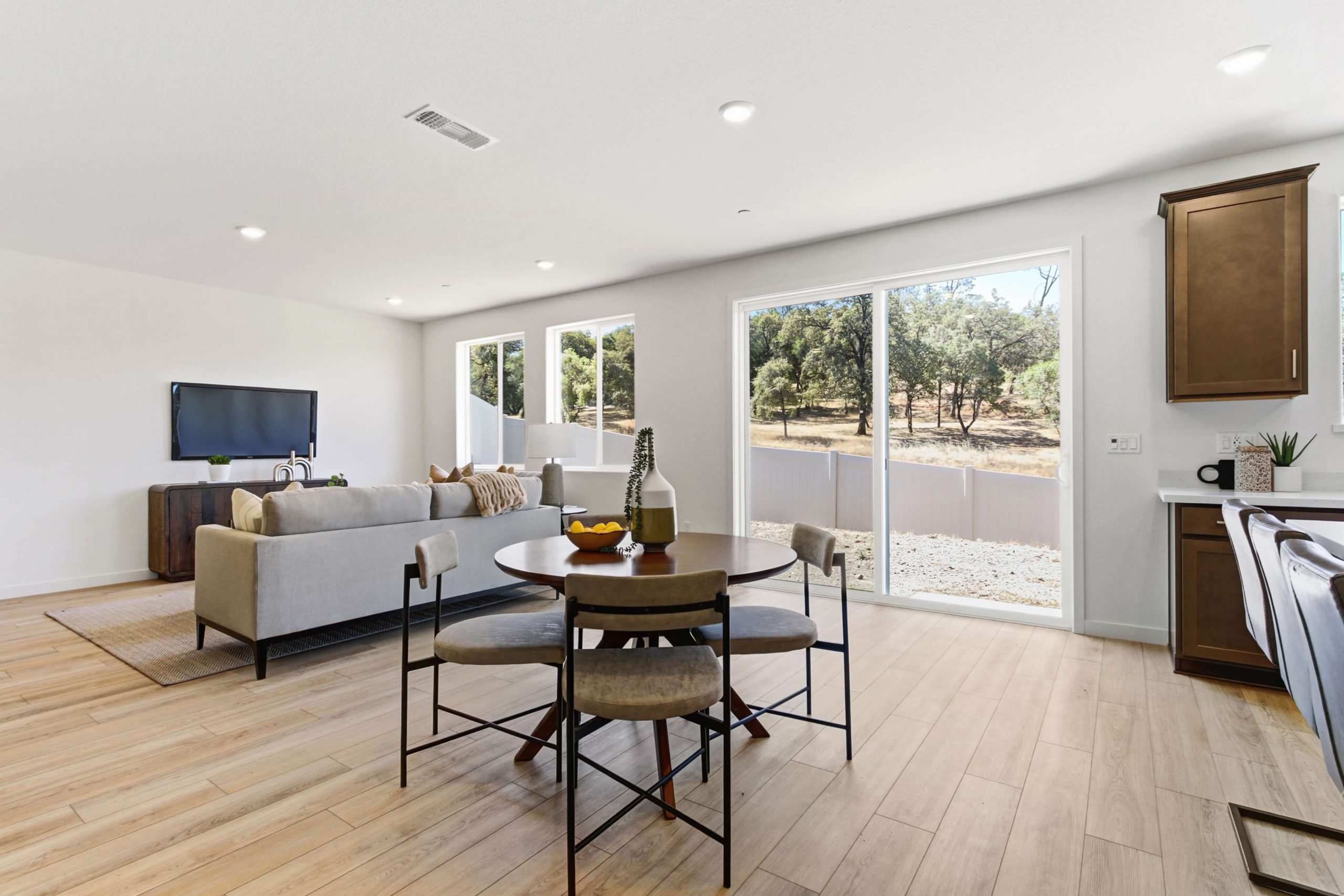Stone Ranch Dr, Cameron Park - Premiere Home Staging & Design