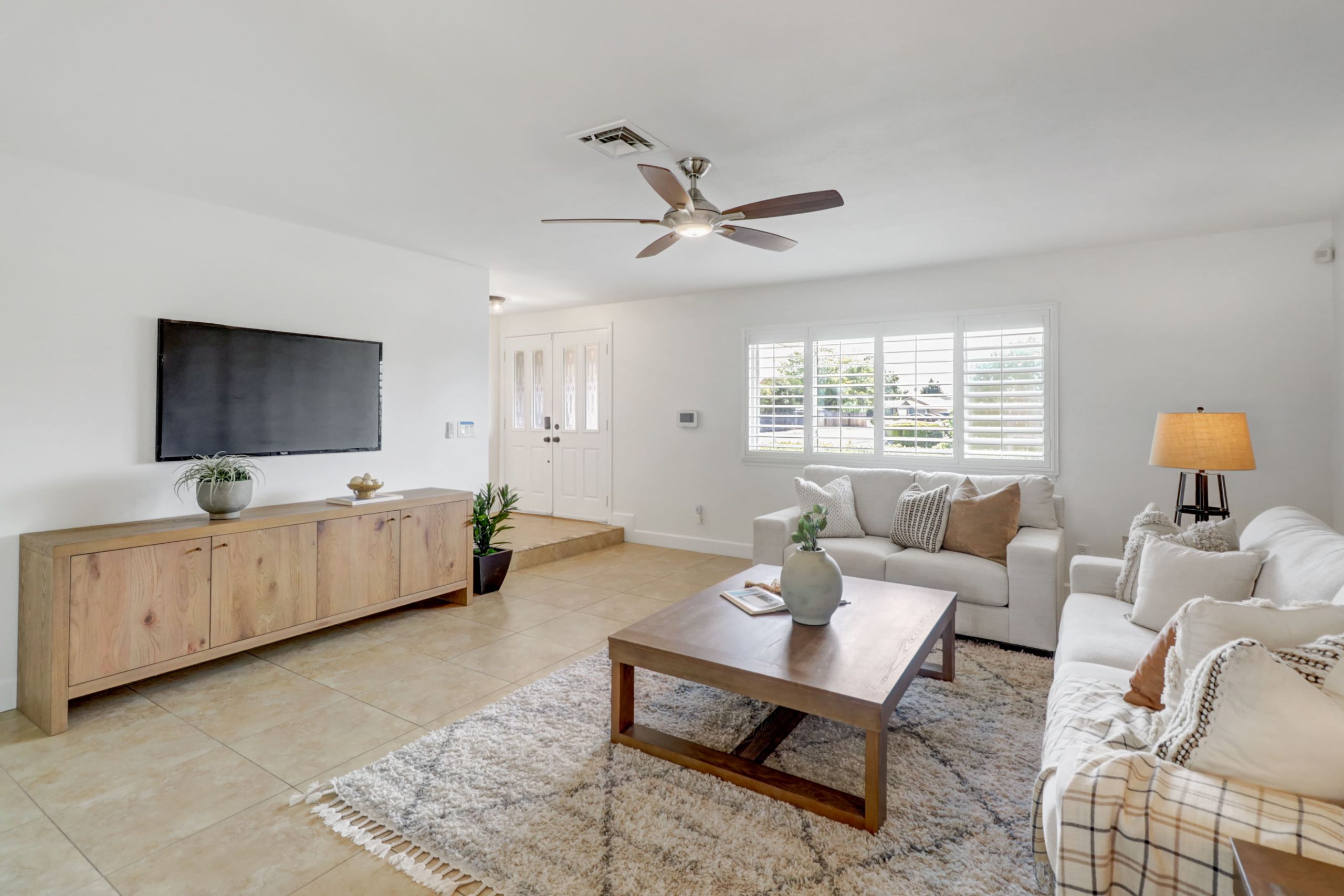 Woodglade Ct, Rocklin - Premiere Home Staging & Design