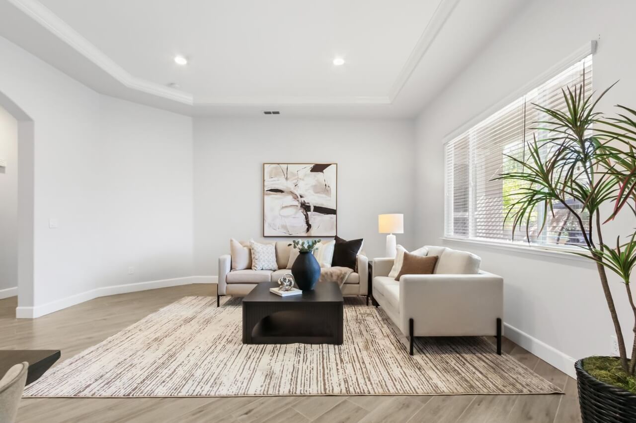 Dodson Ln, Sacramento - Premiere Home Staging & Design