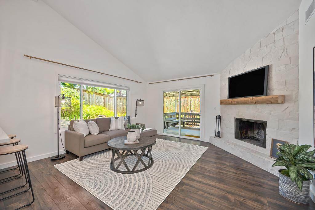 Mikkelsen Dr, Auburn - Premiere Home Staging & Design