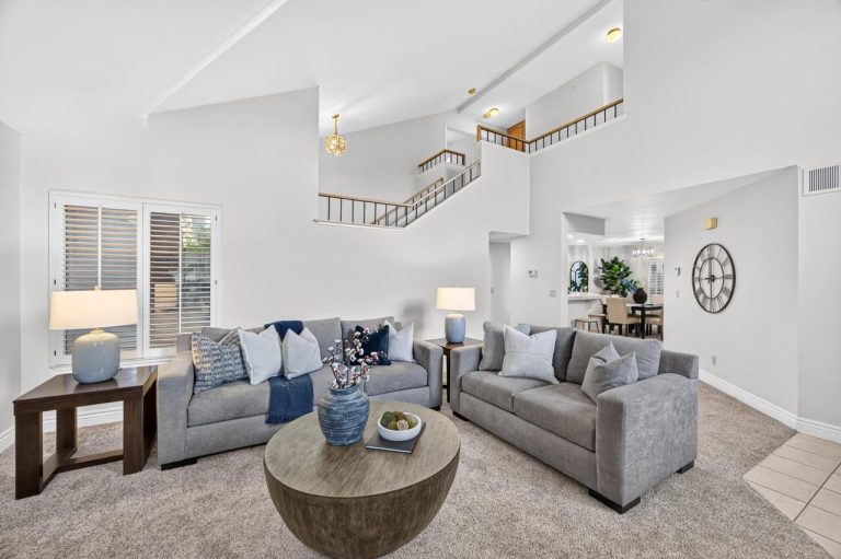 River Estates Dr, Sacramento - Premiere Home Staging & Design