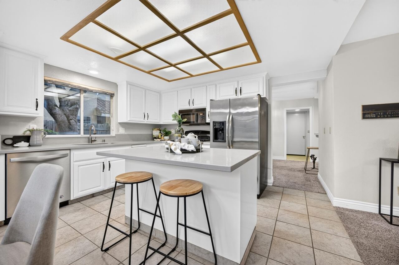 River Estates Dr, Sacramento - Premiere Home Staging & Design
