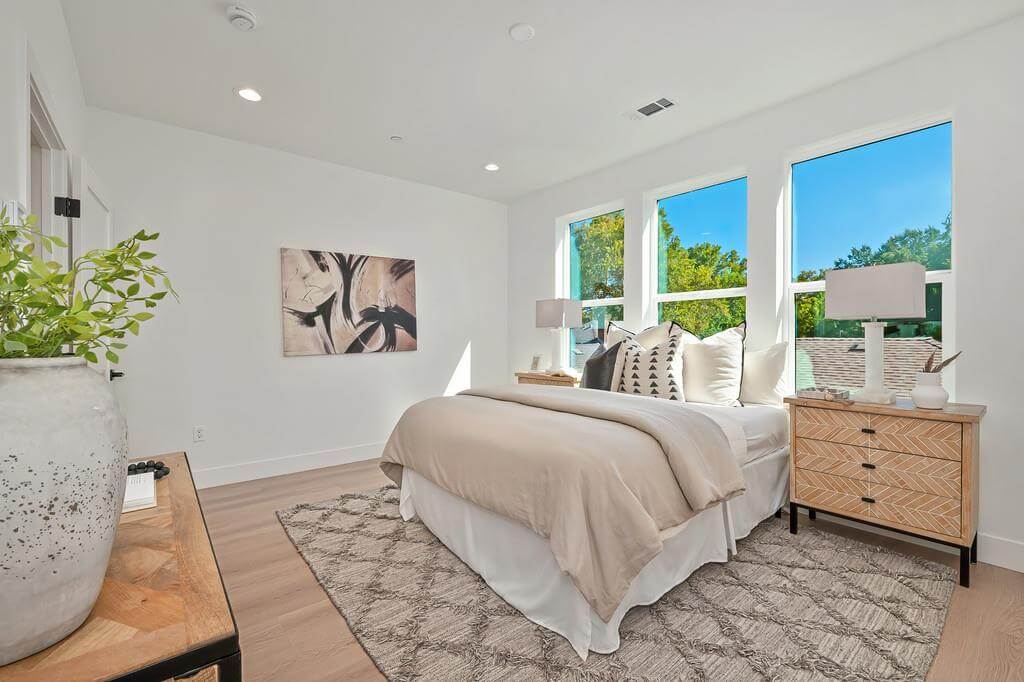 Uptown Aly, Sacramento - Premiere Home Staging & Design