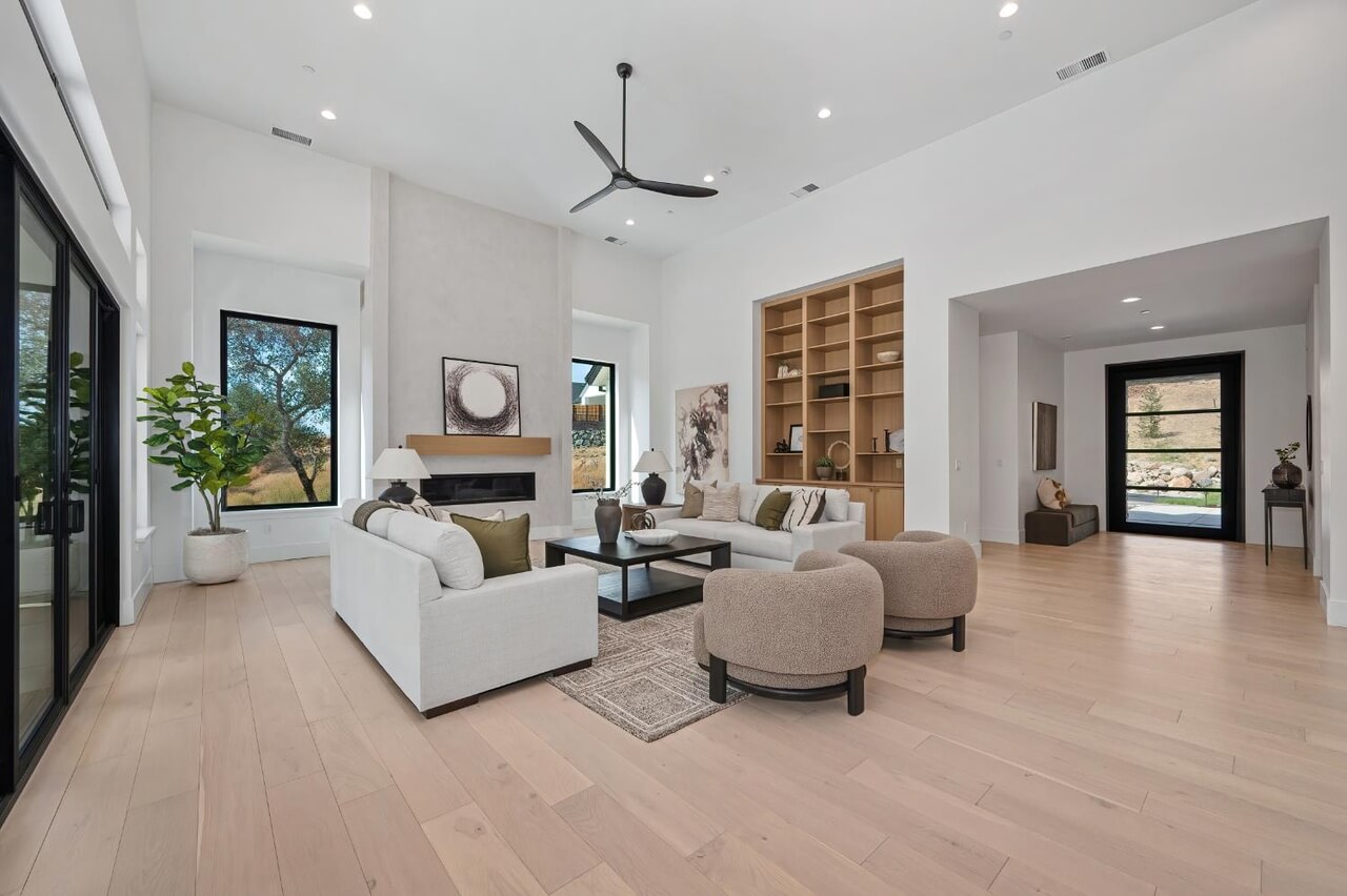 Vista Cielo Dr, Newcastle - Premiere Home Staging & Design