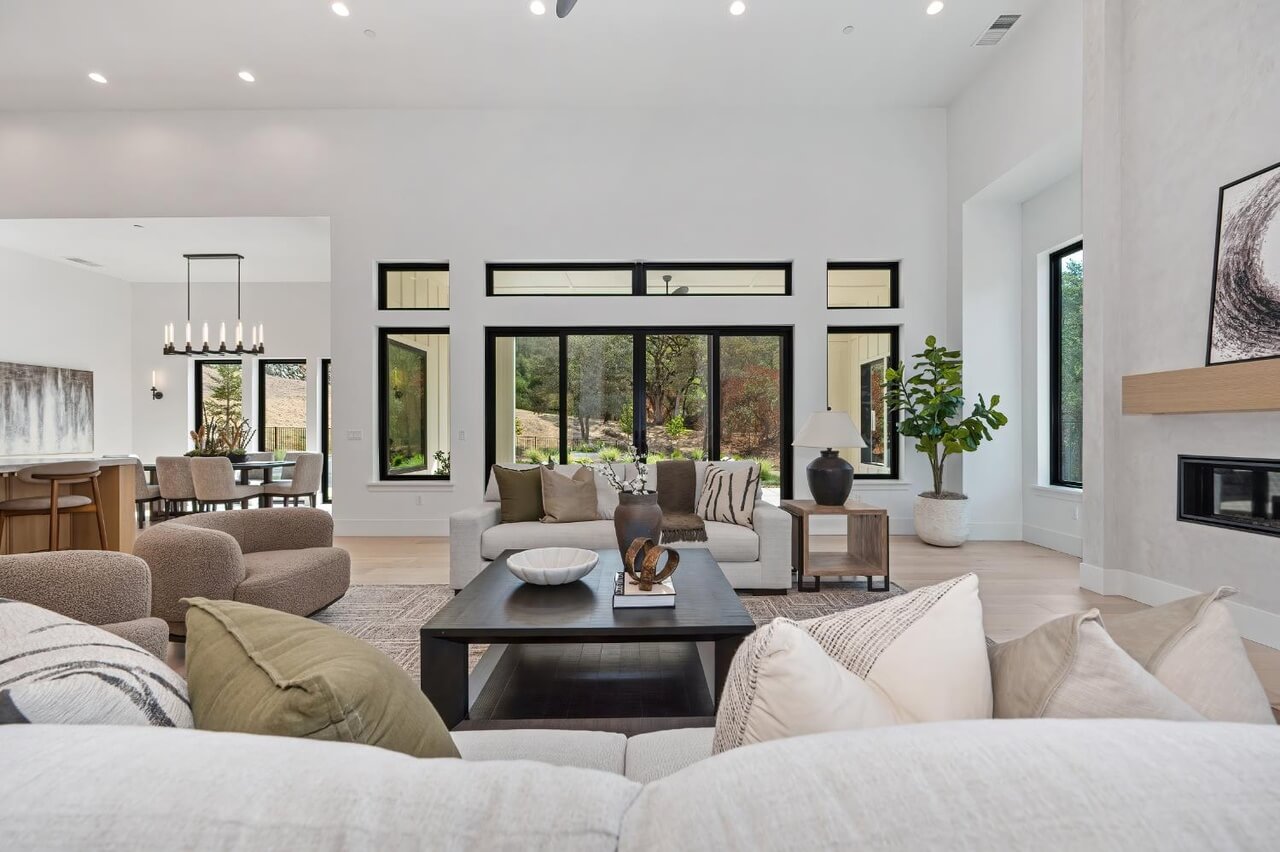 Vista Cielo Dr, Newcastle - Premiere Home Staging & Design