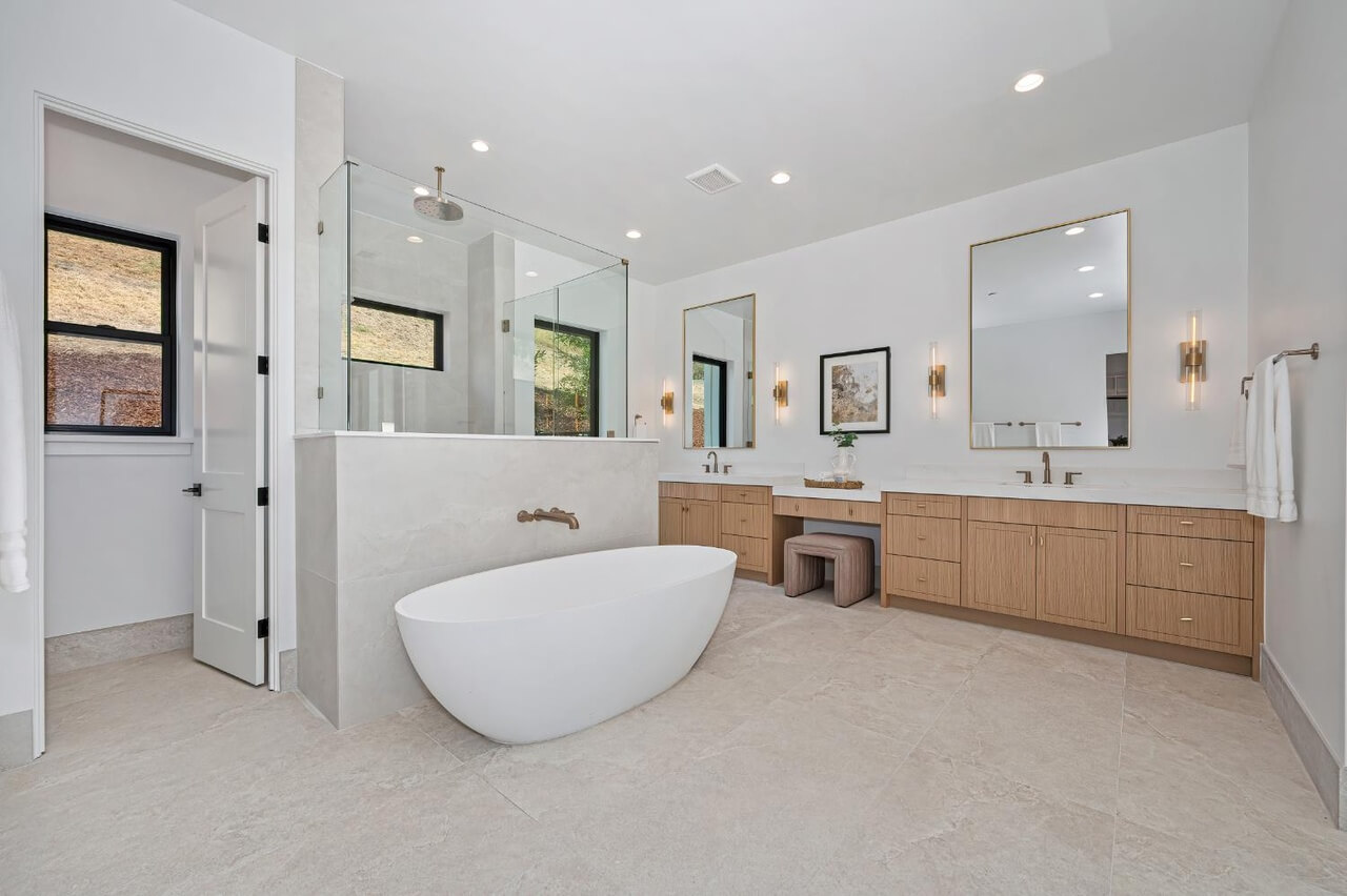 Vista Cielo Dr, Newcastle - Premiere Home Staging & Design