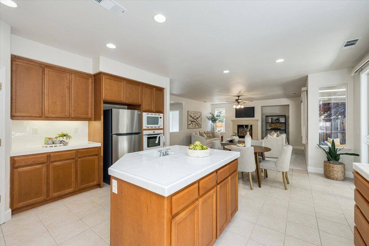 Windsor Point Pl, El Dorado Hills - Premiere Home Staging & Design