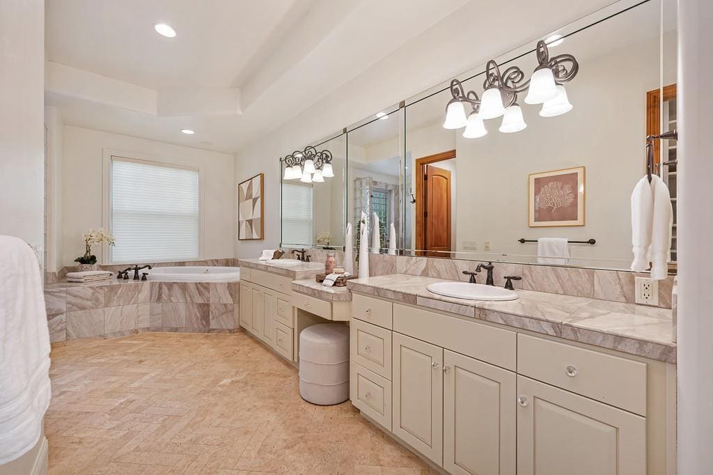 17240 Winchester Club Dr, Meadow Vista - Premiere Home Staging & Design
