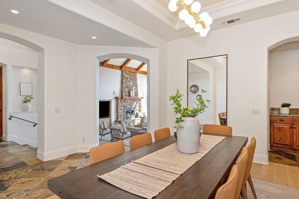 17240 Winchester Club Dr, Meadow Vista - Premiere Home Staging & Design