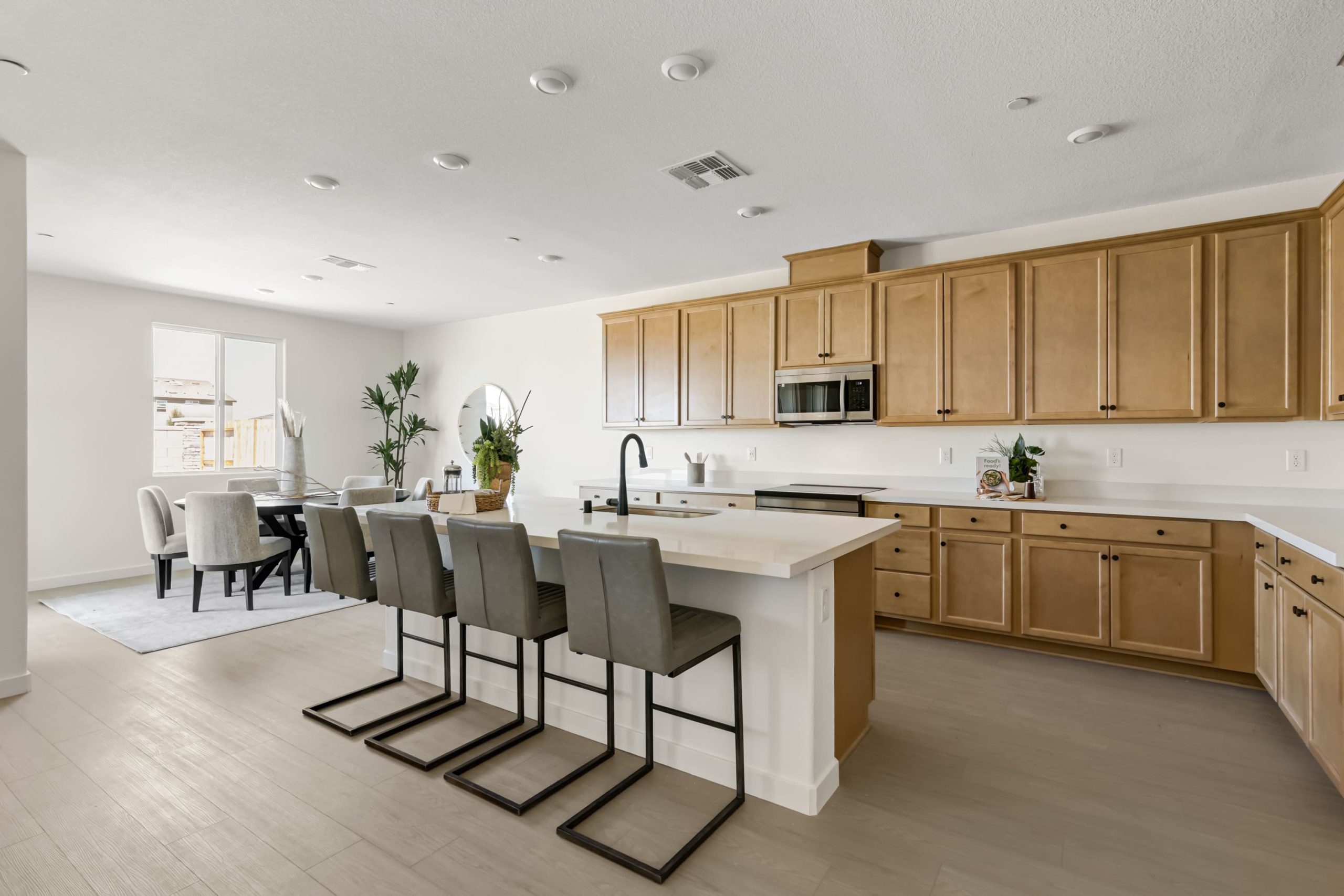 Buntline Way, Sacramento - Premiere Home Staging & Design