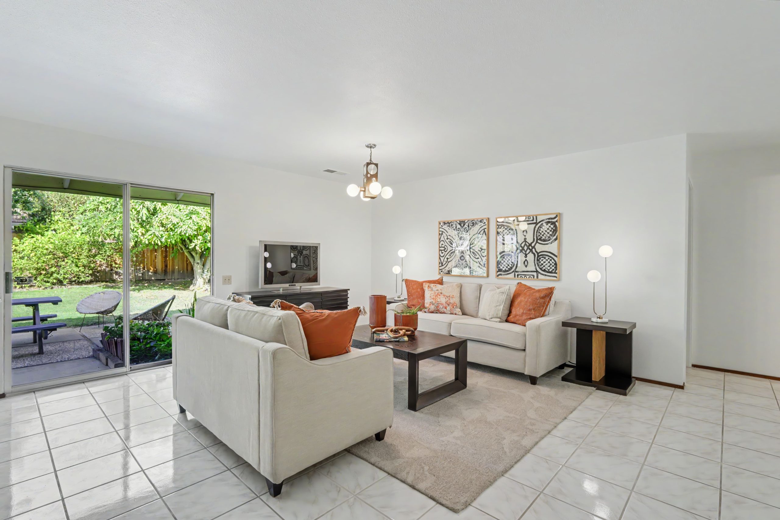 American River Dr, Sacramento - Premiere Home Staging & Design