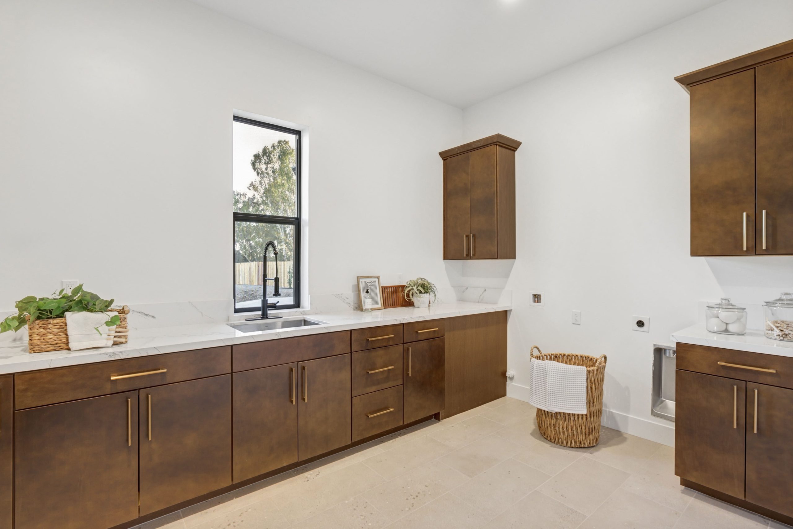 Agave Ct, Roseville - Premiere Home Staging & Design