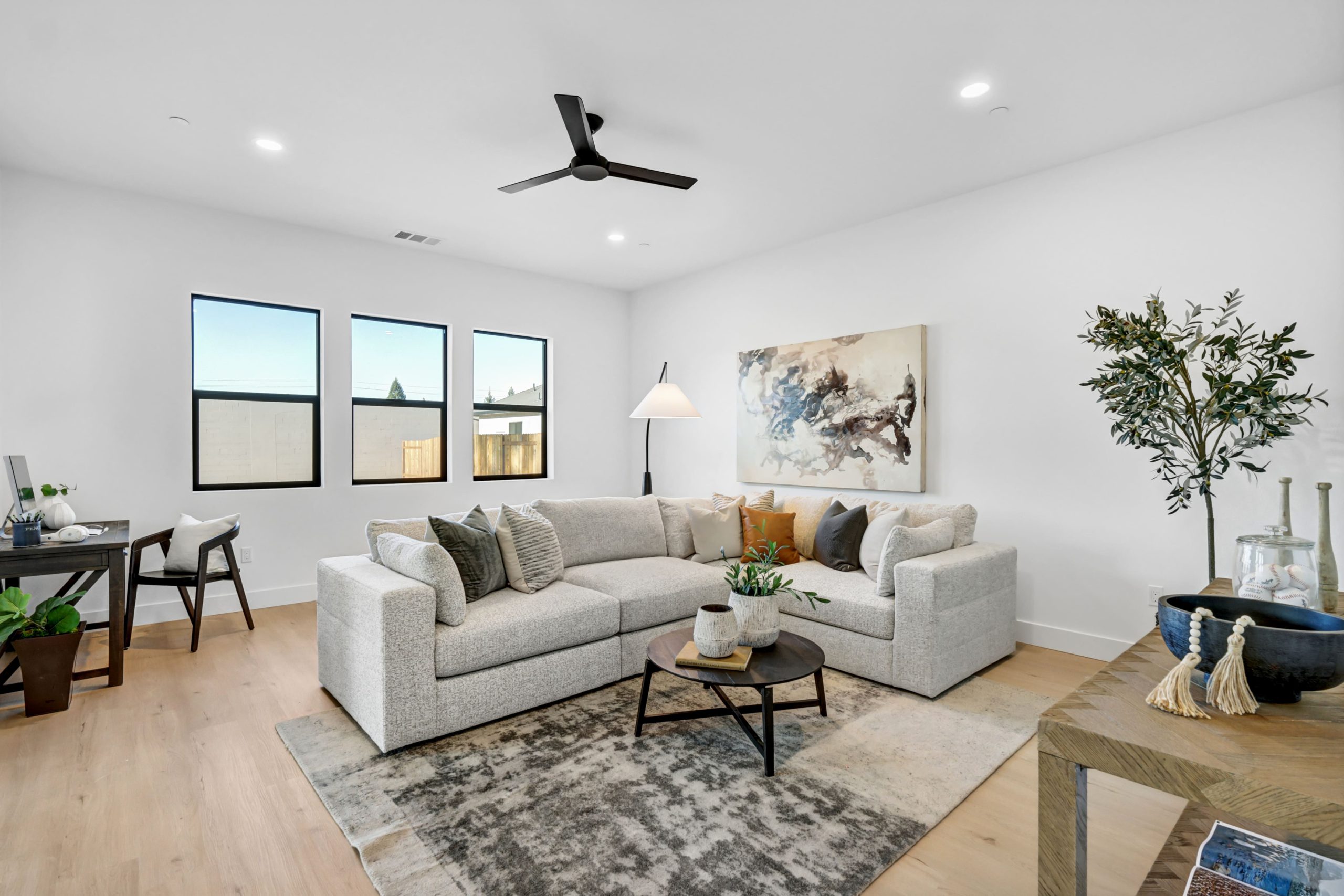 Agave Ct, Roseville - Premiere Home Staging & Design