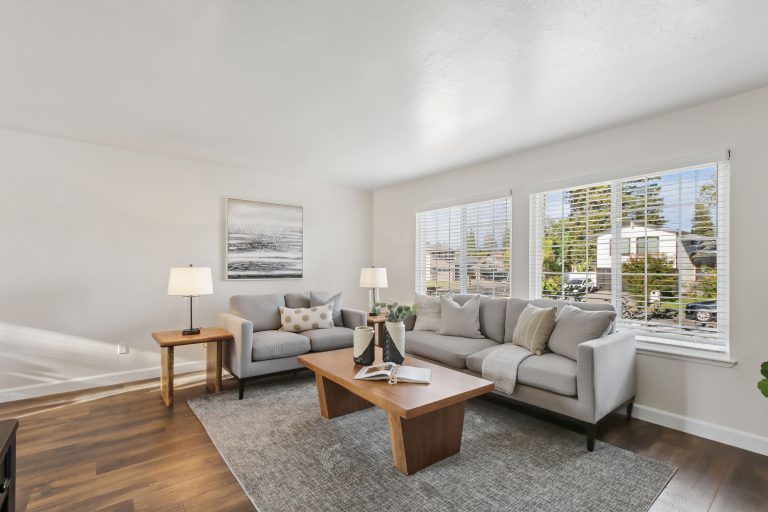 Bettina Way, Sacramento - Premiere Home Staging & Design