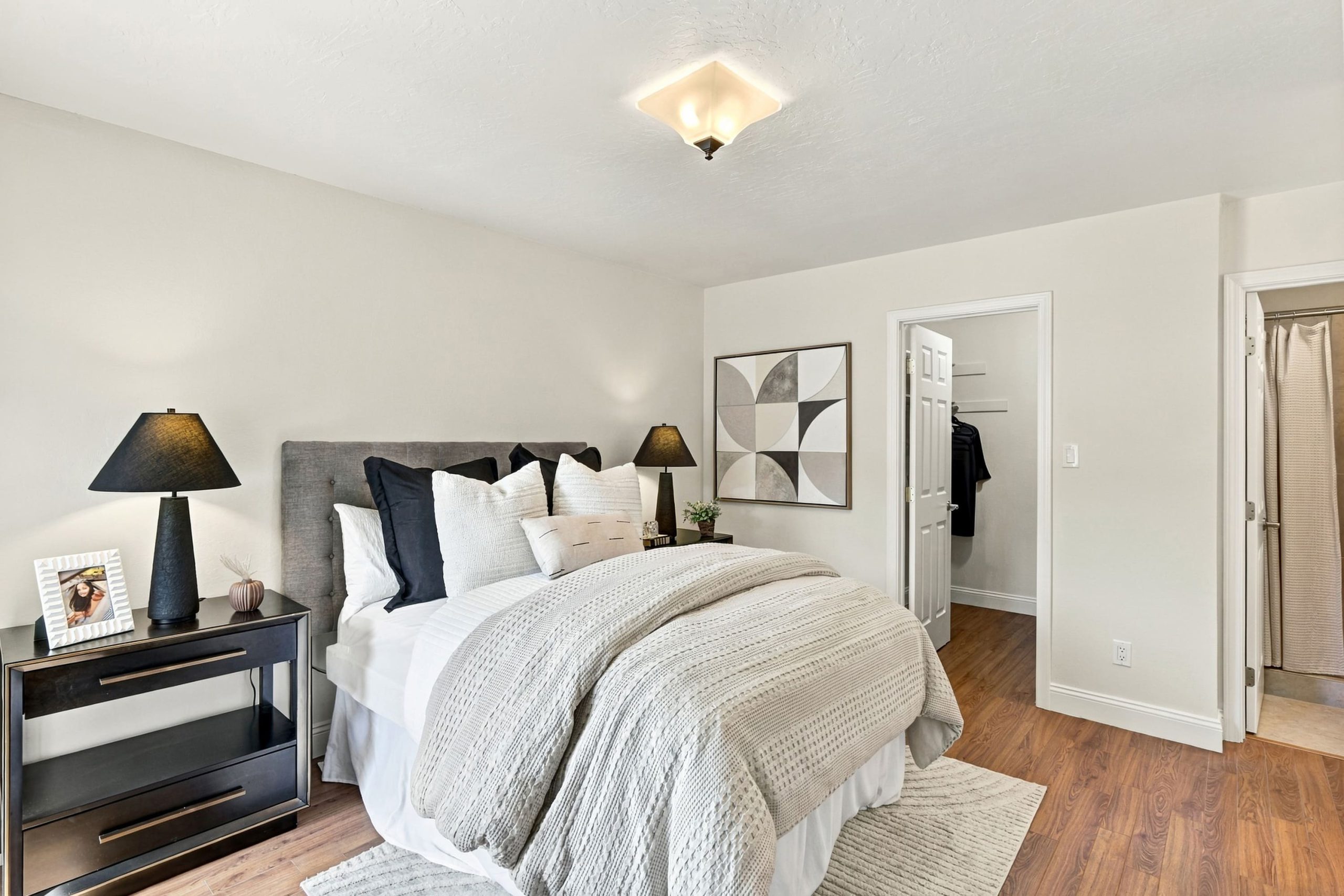 Chapel View Ln, Citrus Heights - Premiere Home Staging & Design