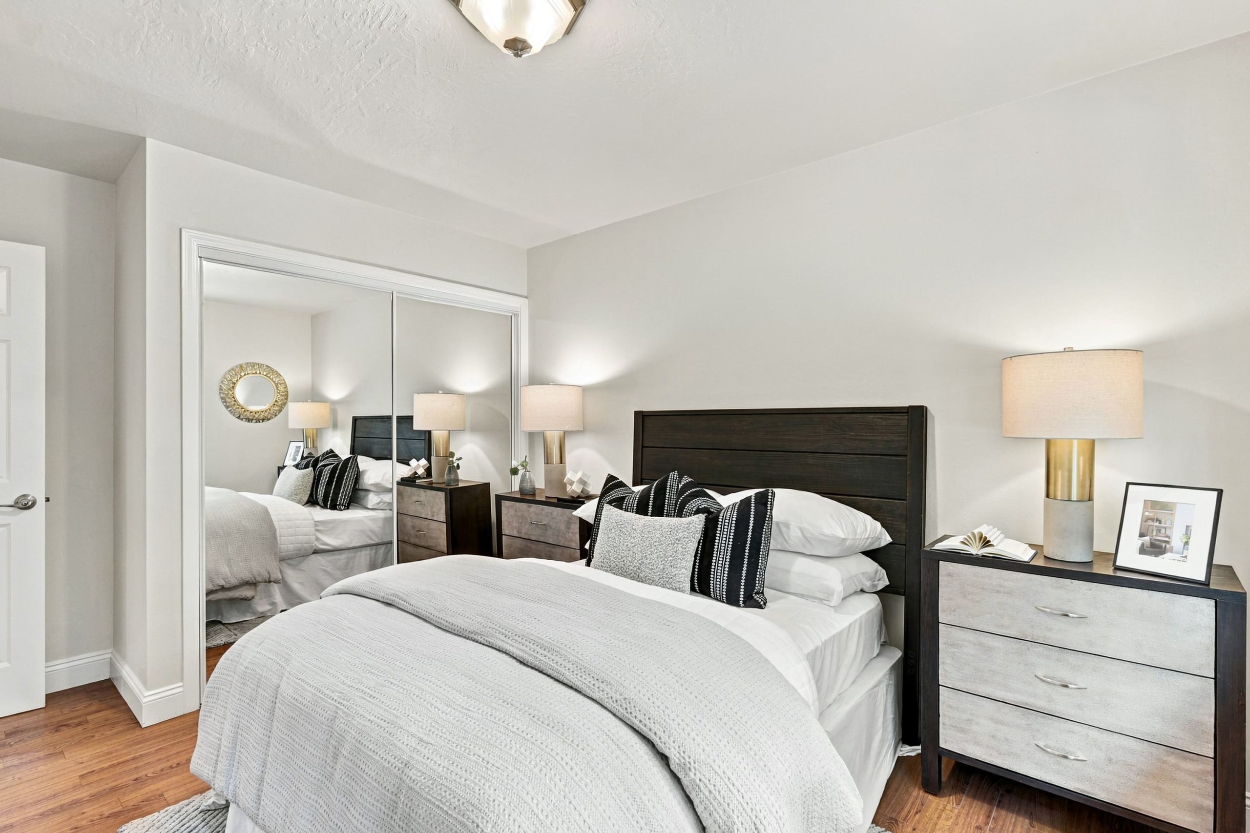 Chapel View Ln, Citrus Heights - Premiere Home Staging & Design