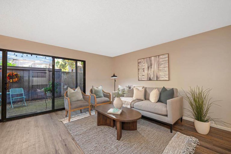 Woodside Sierra, Sacramento - Premiere Home Staging & Design