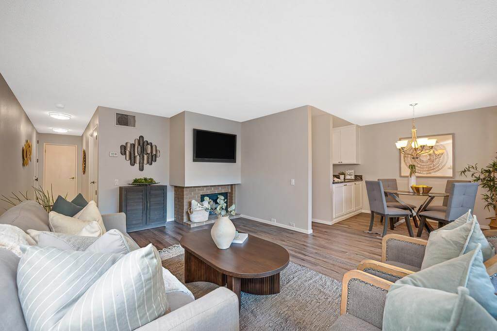 Woodside Sierra, Sacramento - Premiere Home Staging & Design