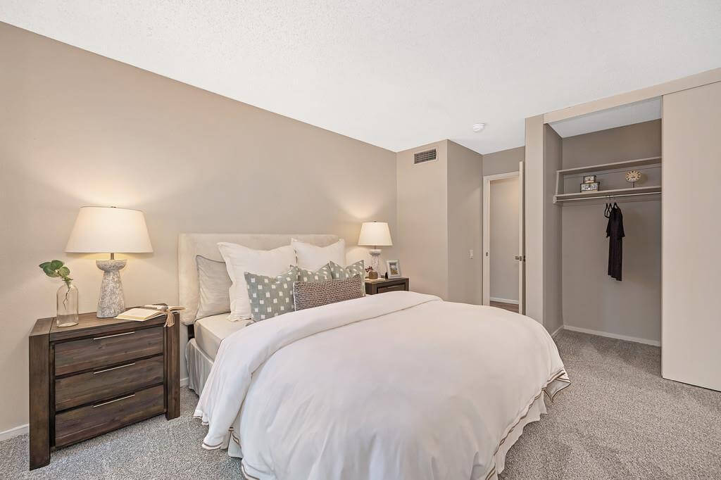 Woodside Sierra, Sacramento - Premiere Home Staging & Design