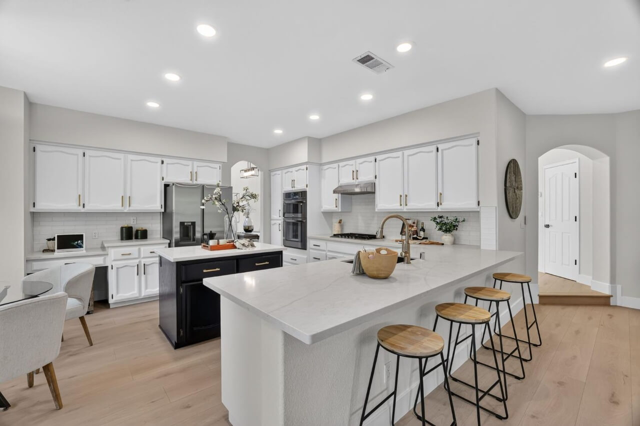 Luna Cir, Folsom - Premiere Home Staging & Design
