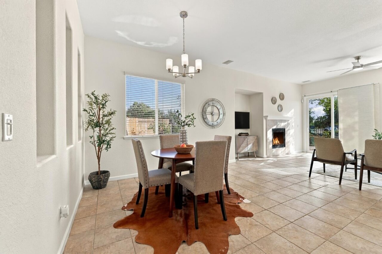 Coppola Cir, Elk Grove - Premiere Home Staging & Design