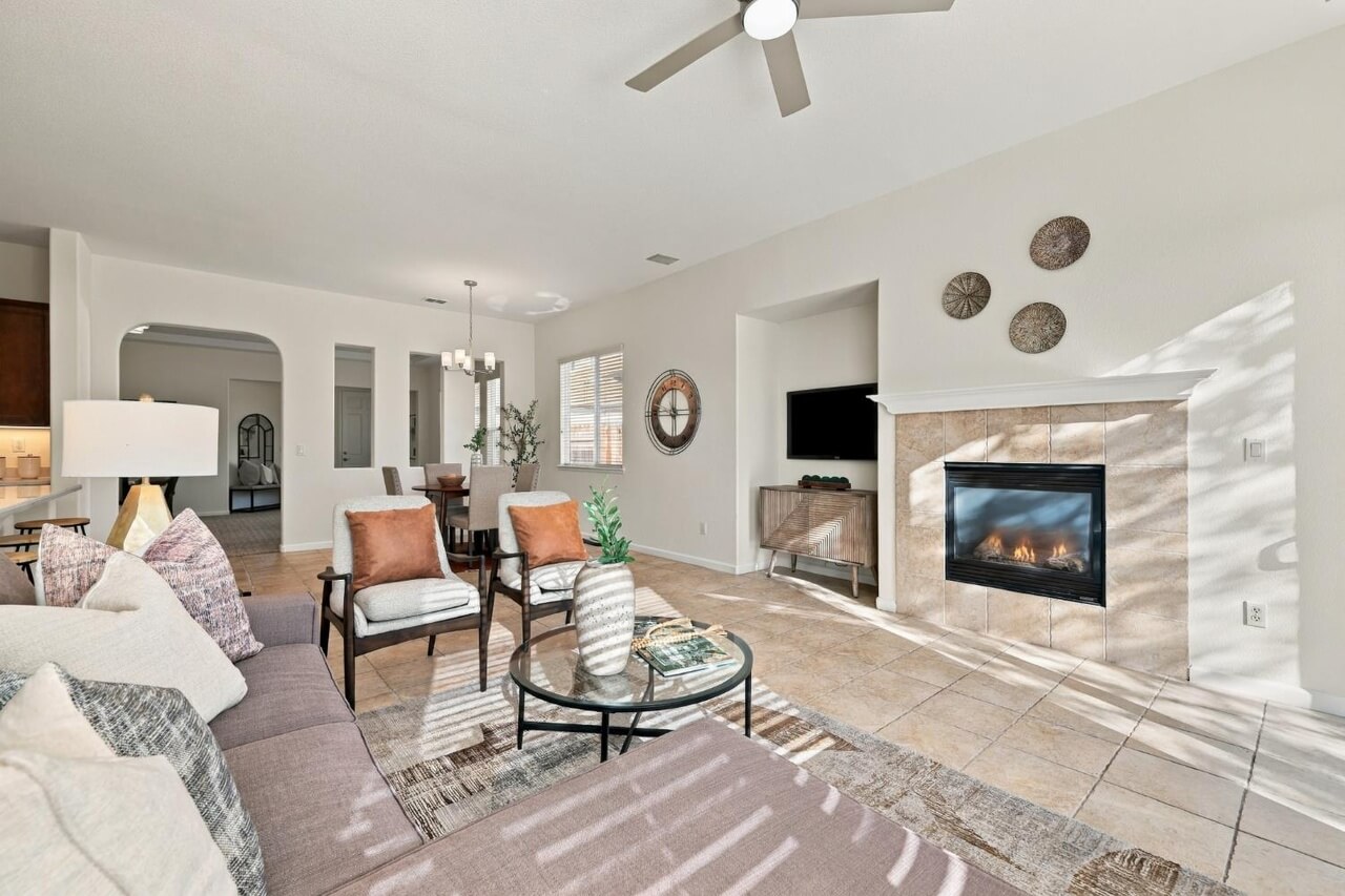 Coppola Cir, Elk Grove - Premiere Home Staging & Design