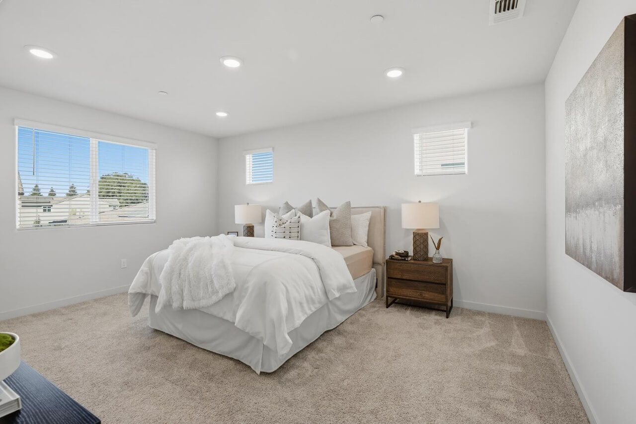 Dutch Creek St, West Sacramento - Premiere Home Staging & Design