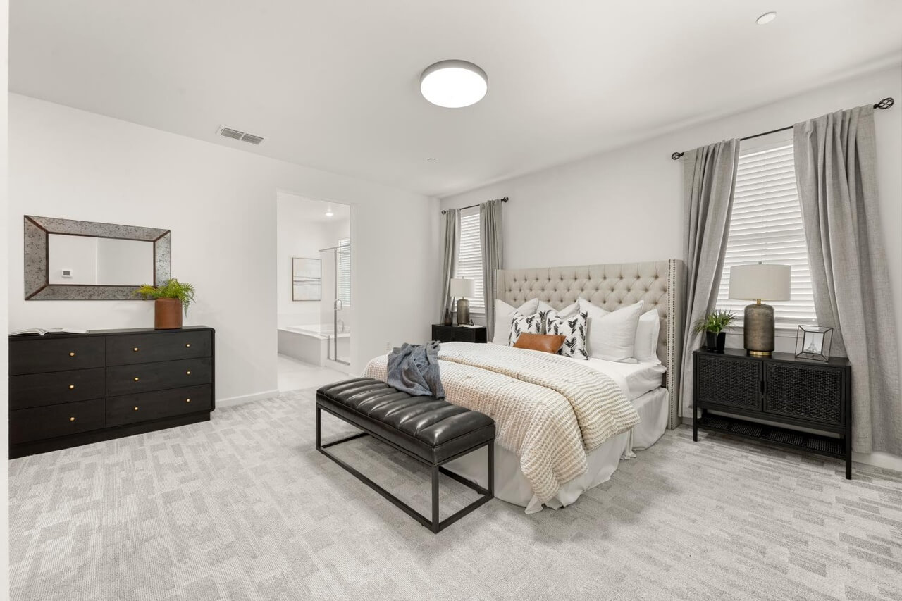 Juniper Lake Aly, Sacramento - Premiere Home Staging & Design