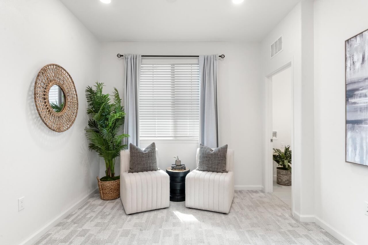 Juniper Lake Aly, Sacramento - Premiere Home Staging & Design