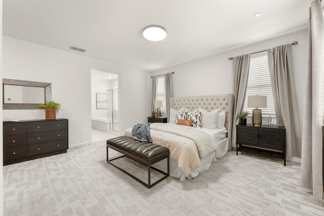 Juniper Lake Aly, Sacramento - Premiere Home Staging & Design