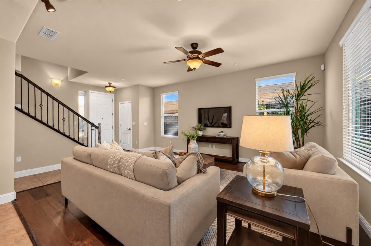 Lennon Dr, Roseville - Premiere Home Staging & Design